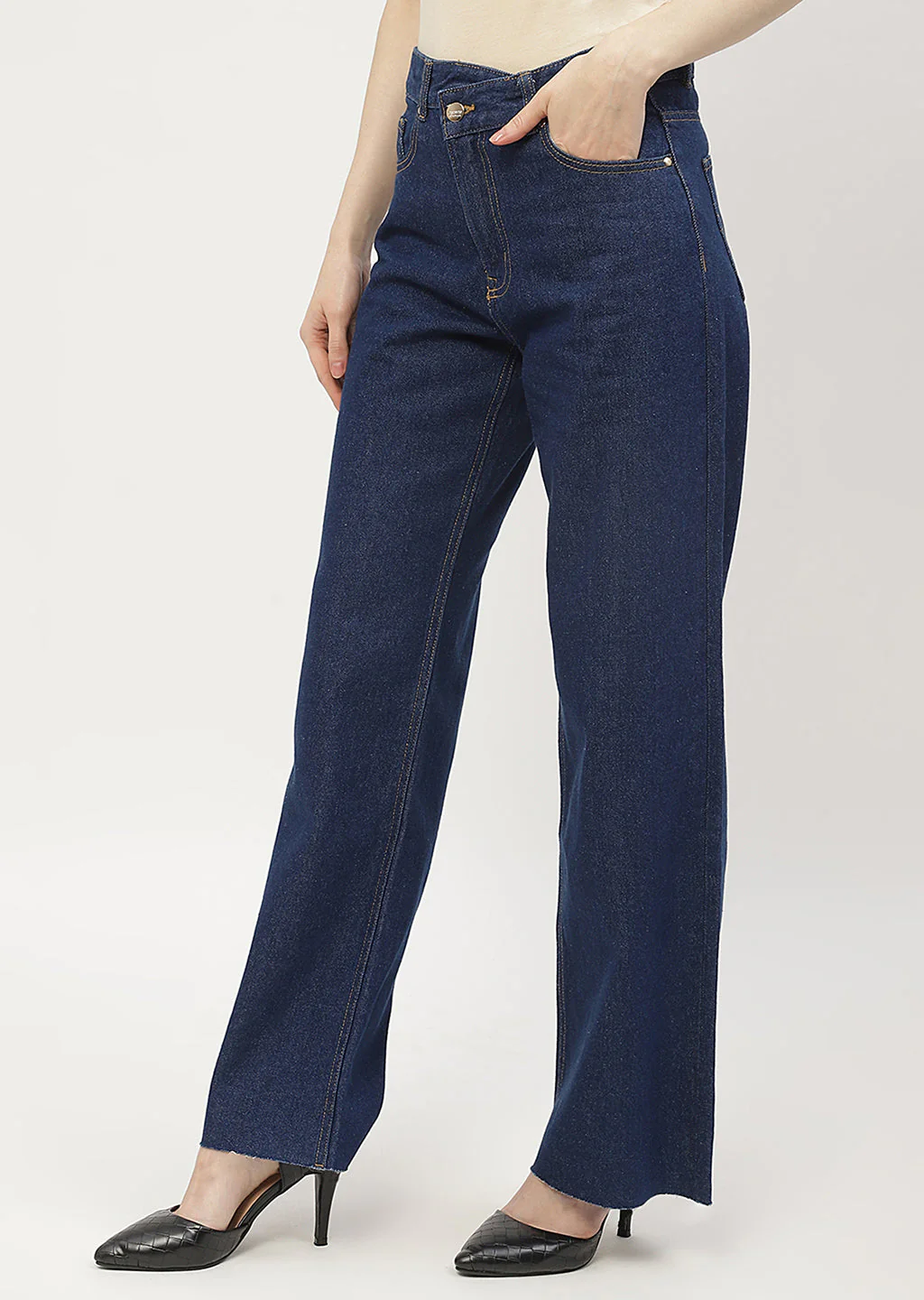 Madame Highly Washed Blue Wide Leg Jeans - Image 4
