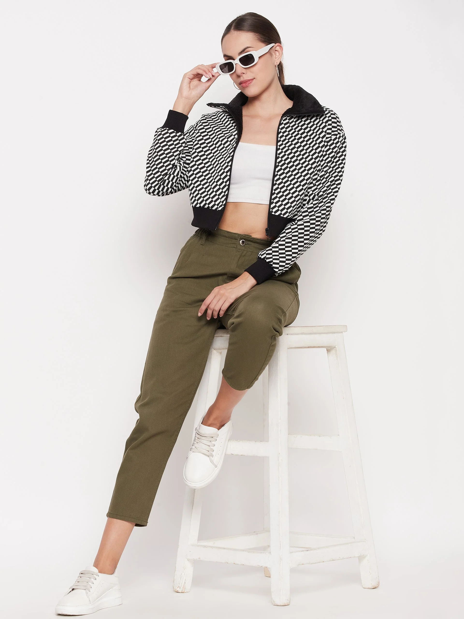 Madame Women Solid Olive Trouser - Image 4