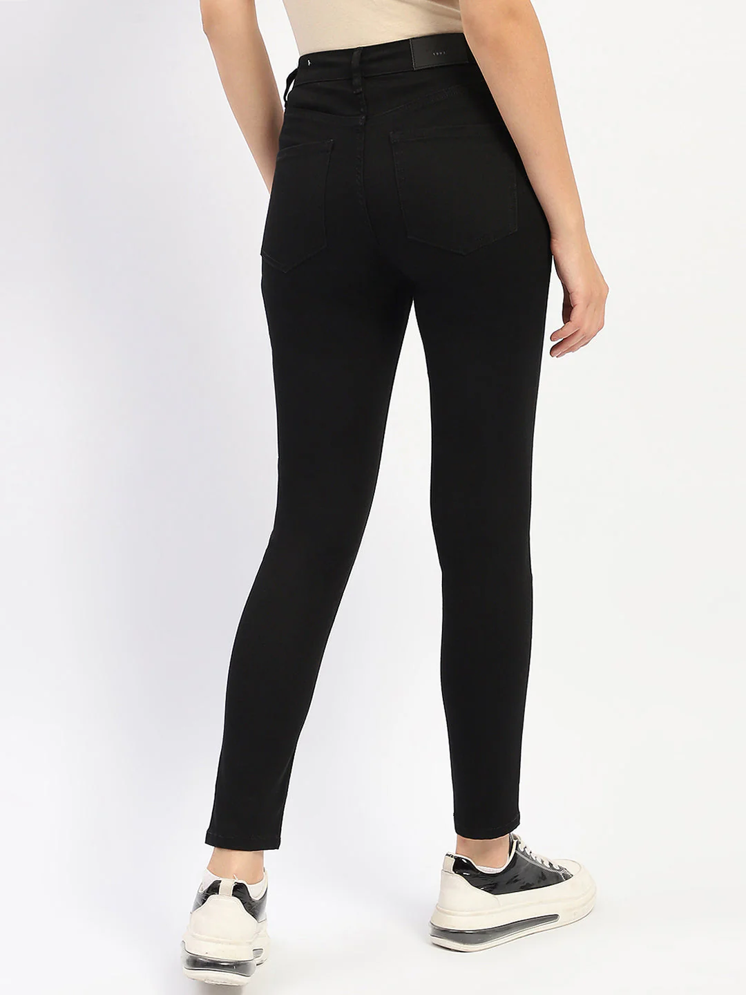 Madame Light Washed Charcoal Skinny Jeans - Image 5