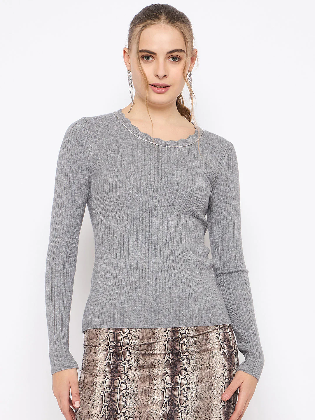 Madame Scalloped Neck Solid Grey Sweater - Image 3