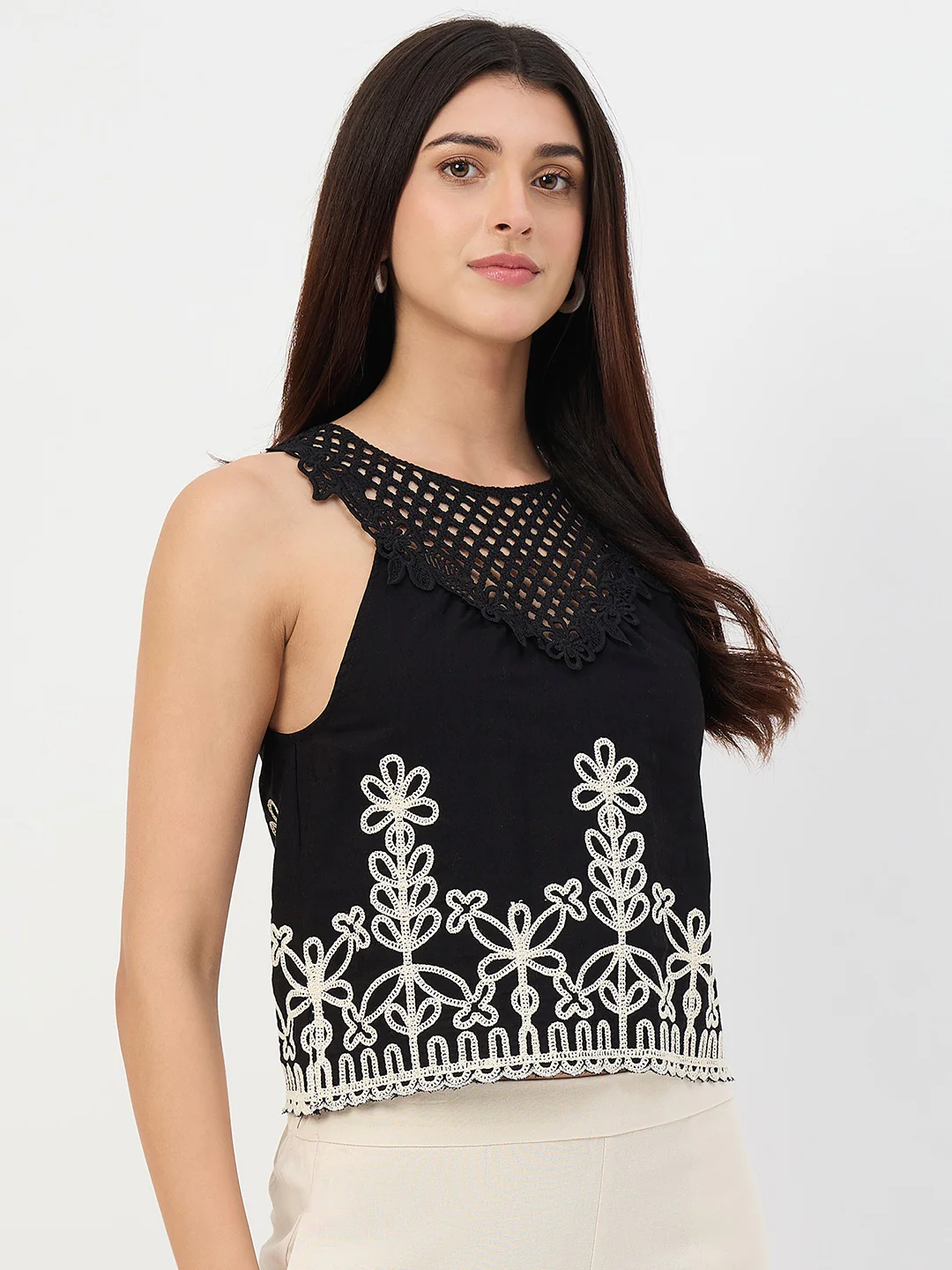 Madame Black Embroidered Cotton-Blend Vest - Image 5