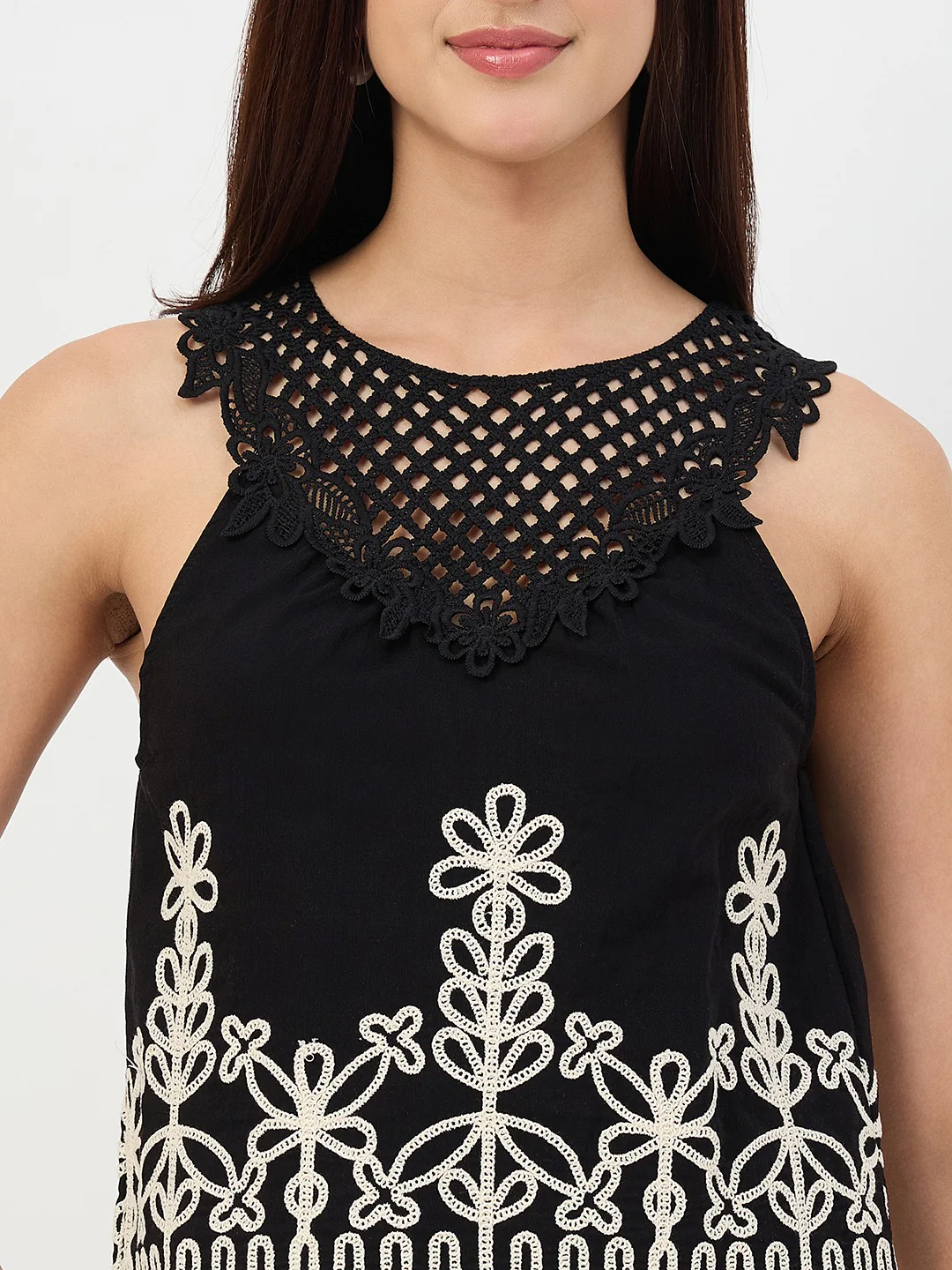 Madame Black Embroidered Cotton-Blend Vest - Image 8